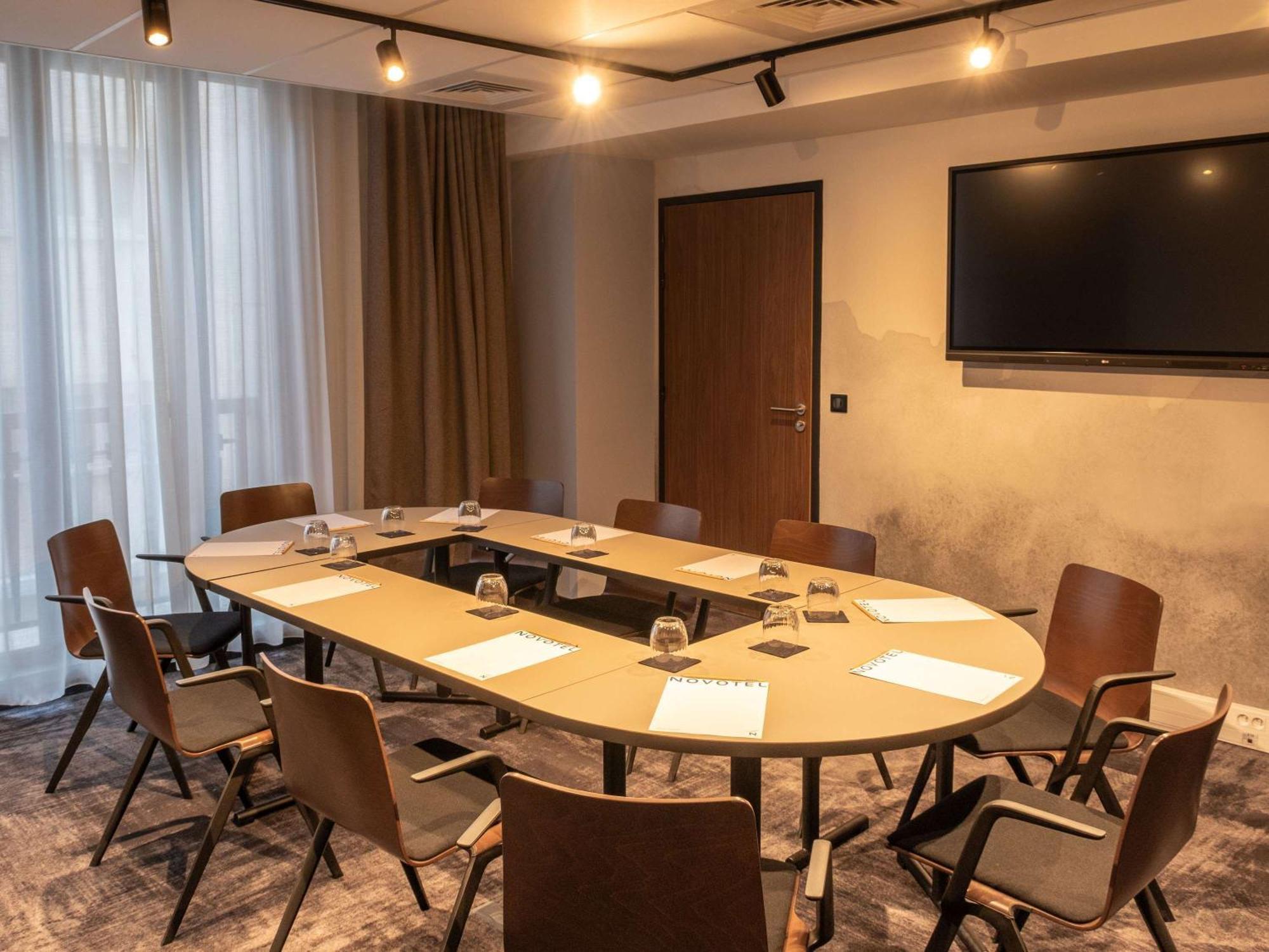 Hotel Novotel Centre Cathedrale 4*
