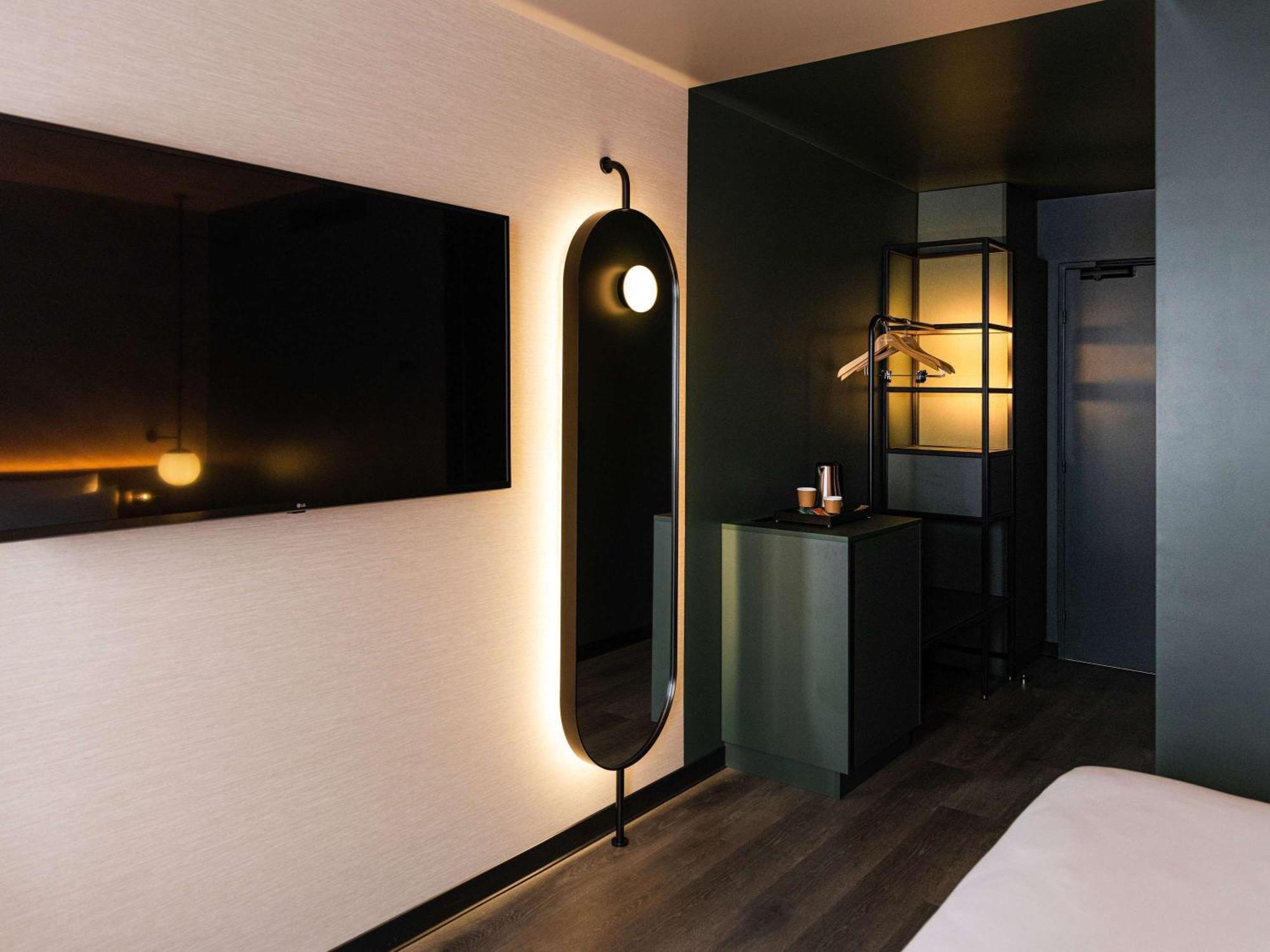 Hotel Novotel Centre Cathedrale 4*
