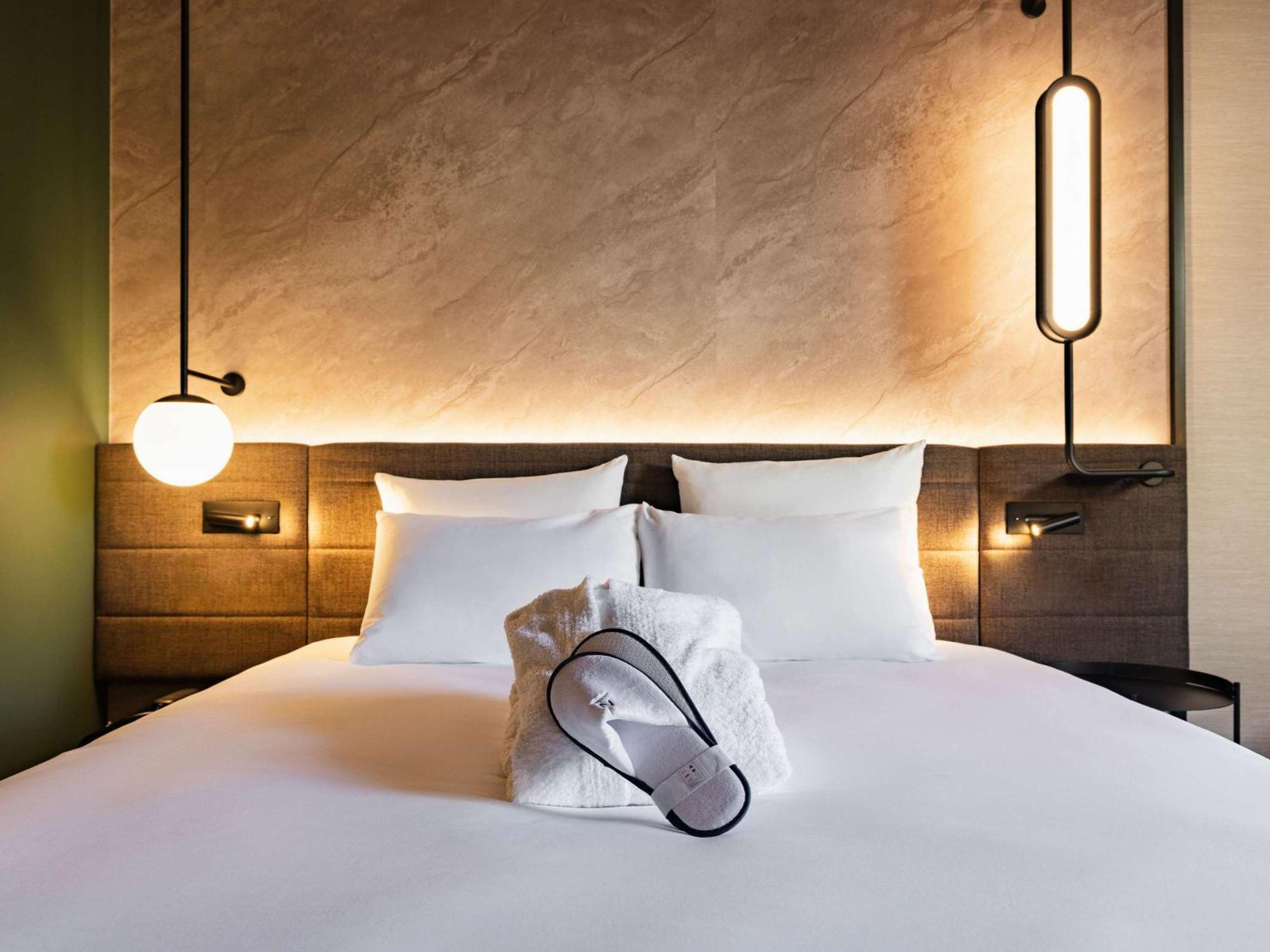 Hotel Novotel Centre Cathedrale 4*