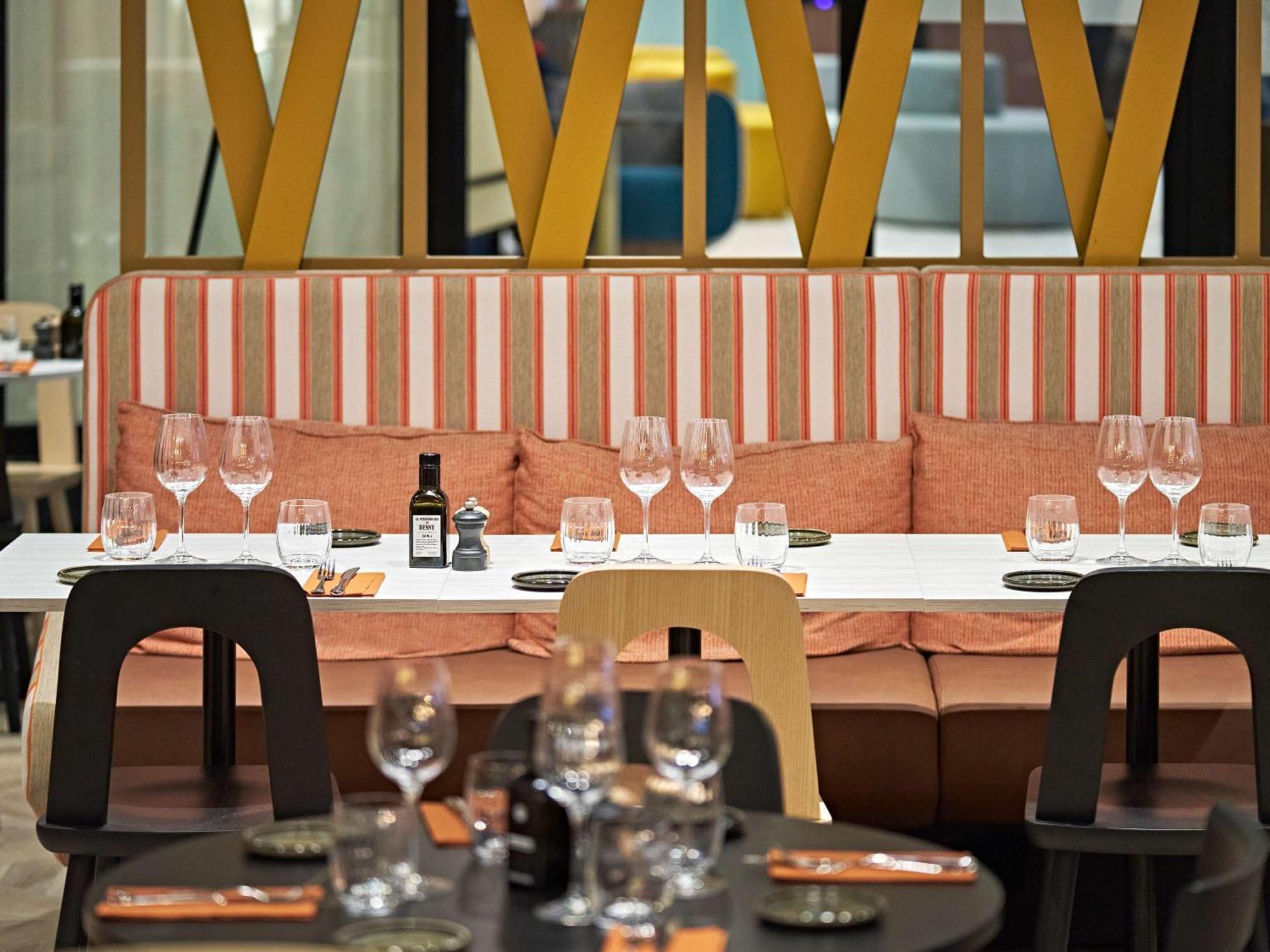 Novotel Centre Cathedrale Hotel 4*