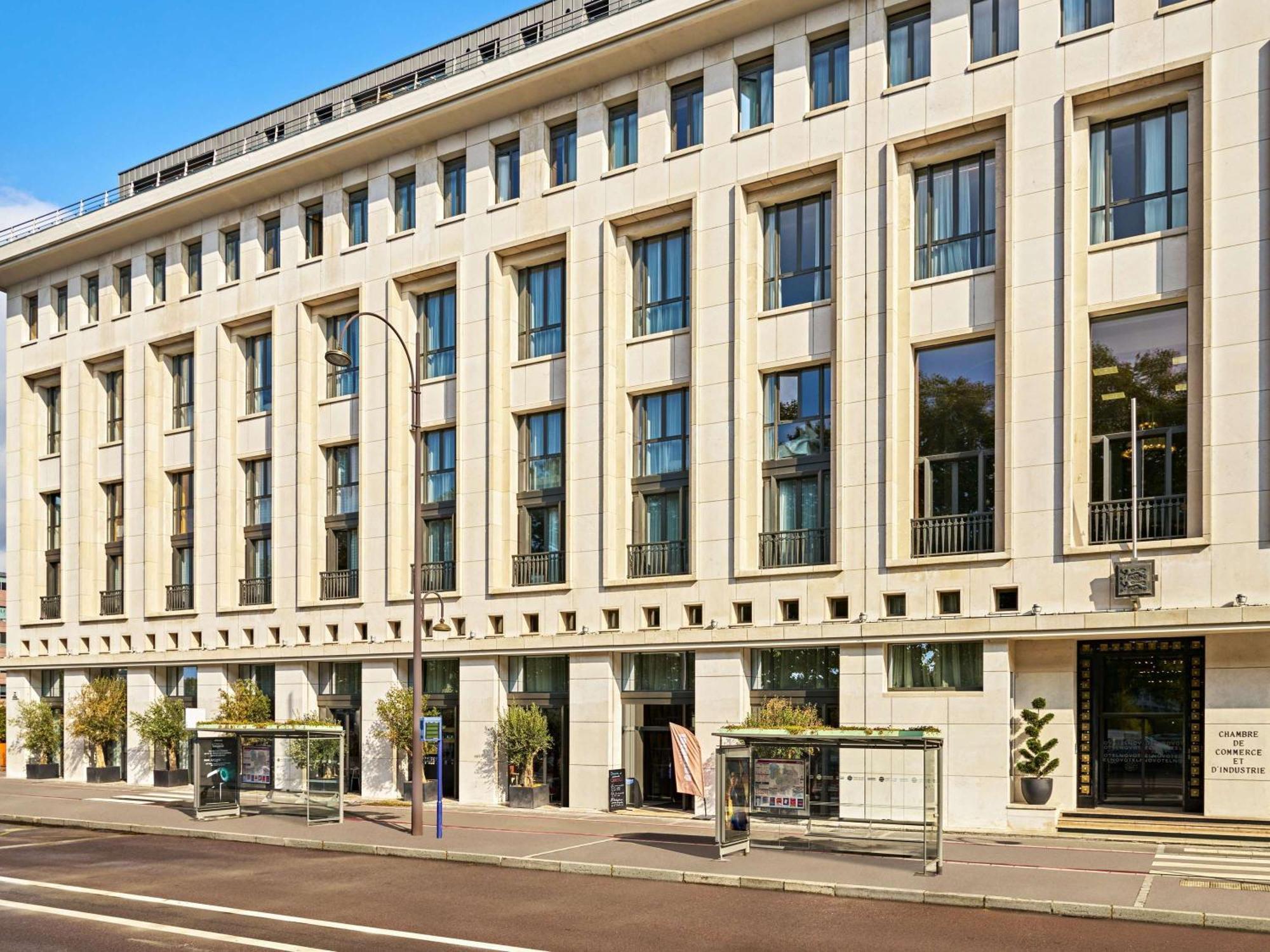 Novotel Centre Cathedrale 4* Ruan
